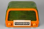 Air King A-600 ’Duchess’ Radio in Green and Yellow Catalin