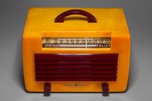 General Electric L-570 Catalin Radio in Butterscotch with Maroon