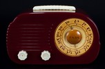 Fada 700 ’Cloud’ Catalin Radio in Plum with Ivory