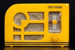 Tom Thumb ’Deco’ Catalin Radio in Golden Yellow - Rare Color