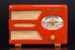 Tom Thumb ’Oval-Dial’ Catalin Radio 955 in Red - Rare Color