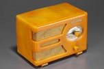 Catalin Tom Thumb 955 &rsquo;Oval-Dial&rsquo; Radio - Small Deco Beauty