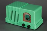 Addison 2 Plaskon Radio in Rare Green on Green