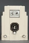 Air King &rdquo;Skyscraper&rdquo; Radio Model 66 in Ivory - Harold Van Doren