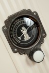 Air King &rdquo;Skyscraper&rdquo; Radio Model 66 in Ivory - Harold Van Doren
