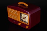 AMC 1450 Catalin ’Peak-Top’ Radio in Merlot + Butterscotch