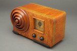 Emerson AX-212 ”Bulls-Eye” Art Deco Sakhnoffsky Designed Radio