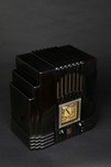 AWA Fisk Radiolette &rdquo;Empire State&rdquo; Radio in Black Bakelite