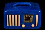 Emerson EP-375 ’5+1’ Catalin Radio in Lapis Lazuli Blue with Handle