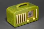 Beautiful Catalin Emerson ”5+1” EP-375 Radio in Swirled Green w/ Handle