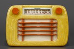 Awesome Sand with Butterscotch Catalin Sentinel &rsquo;Wavy Grill&rsquo; 284 Radio