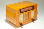 Catalin DeWald &rdquo;Harp&rdquo; A-501 Radio in Marbled Sand w/ Brown Pinwheel Knobs
