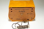 Catalin DeWald &rdquo;Harp&rdquo; A-501 Radio in Marbled Sand w/ Brown Pinwheel Knobs