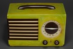 Stunning Brazilian Onyx Green Catalin Emerson ’Aristocrat’ Radio