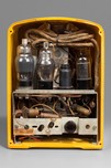 Stunning Emerson AU-190 Tombstone Yellow Catalin Tube Radio