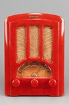 Emerson AU-190 ’Tombstone’ Catalin Radio in Bright Red