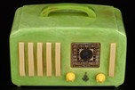 Emerson EP-375 ’5+1’ Catalin Radio in Marbled Green with Handle