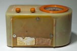 Catalin FADA 1000 Radio &rdquo;Bullet&rdquo; Art Deco Streamliner in Onyx + Butterscotch