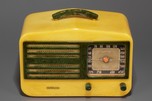 Garod 1450 Catalin ”Peak-Top” Radio in Light Yellow + Blue - Great