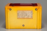 General Electric L-570 Catalin Radio in Butterscotch with Maroon