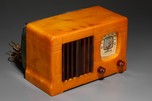 Marbleized Sand + Tortoise Catalin Motorola 52 ’Vertical Grill’ Radio