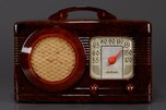 Motorola &rsquo;Circle-Grill&rsquo; 50X Catalin radio in Swilred Reddish-Tortoise