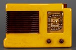 Pistachio with Tortoise Sentinel 195ULTA &rsquo;Push-Button&rsquo; Catalin Radio