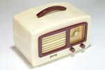 Catalin Sonora Radio KM ”Coronet” in Alabaster + Plum