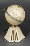 Colonial &rsquo;New World&rsquo; 158 Globe Radio - Loewy Design