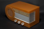 CYARTS B Deluxe ’Bullet’ Radio Butterscotch Plexon + Lucite