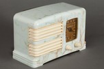 Detrola 274 &rdquo;Split-Grille&rdquo; Radio - Beetle Plastic with Ivory Trim