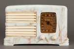 Detrola 274 &rdquo;Split-Grille&rdquo; Radio - Beetle Plastic with Ivory Trim