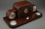 Rare Detrola 104 &rdquo;Presentation&rdquo; Desk Set Art Deco Radio with Gilbert Rohde Clock