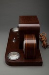 Rare Detrola 104 &rdquo;Presentation&rdquo; Desk Set Art Deco Radio with Gilbert Rohde Clock