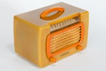 DeWald 561-2 Catalin Radio in Onyx + Butterscotch - Great