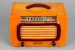 DeWald Catalin Radio 561 ’Jewel’ in Butterscotch + Maroon