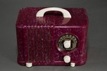 DeWald ’Bantam’ Radio in Dark Raspberry Speckled Plaskon - Rare