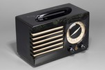 Great Black Catalin Emerson ’Aristocrat’ Radio - Rarely Seen