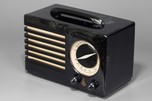 Great Black Catalin Emerson ’Aristocrat’ Radio - Rarely Seen