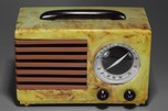 Pistachio Green Catalin Emerson ’Aristocrat’ Radio - Beautiful