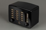 Emerson 564 ’Slot-Grill’ Radio in Jet Black Catalin