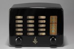 Emerson 564 Radio ’Slot-Grill’ in Jet Black Catalin