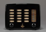 Catalin Emerson 564 ’Slot Grill’ Radio in Black