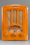 Emerson AU-190 Tombstone Catalin Radio - Butterscotch w/ Brown Swirls