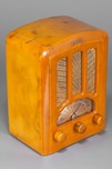 Emerson AU-190 Tombstone Catalin Radio - Butterscotch w/ Brown Swirls