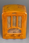 Emerson AU-190 Tombstone Catalin Radio - Butterscotch w/ Brown Swirls