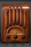 Emerson AU-213 Radio Sakhnoffsky Designed Ingraham Cabinet
