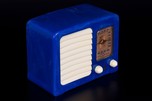 Emerson BM258 Catalin Radio ’Big Miracle’ in Bright Blue