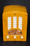 Emerson BT-245 Catalin ”Tombstone” Radio in Yellow + Ivory