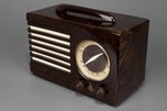 Emerson ’Aristocrat’ Catalin Radio in Marbleized Circassian Onyx